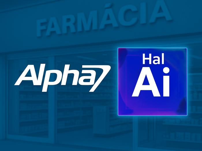 Fachada de farmácia ao fundo com os logotipos Alpha 7 e Hal-AI em primeiro plano.